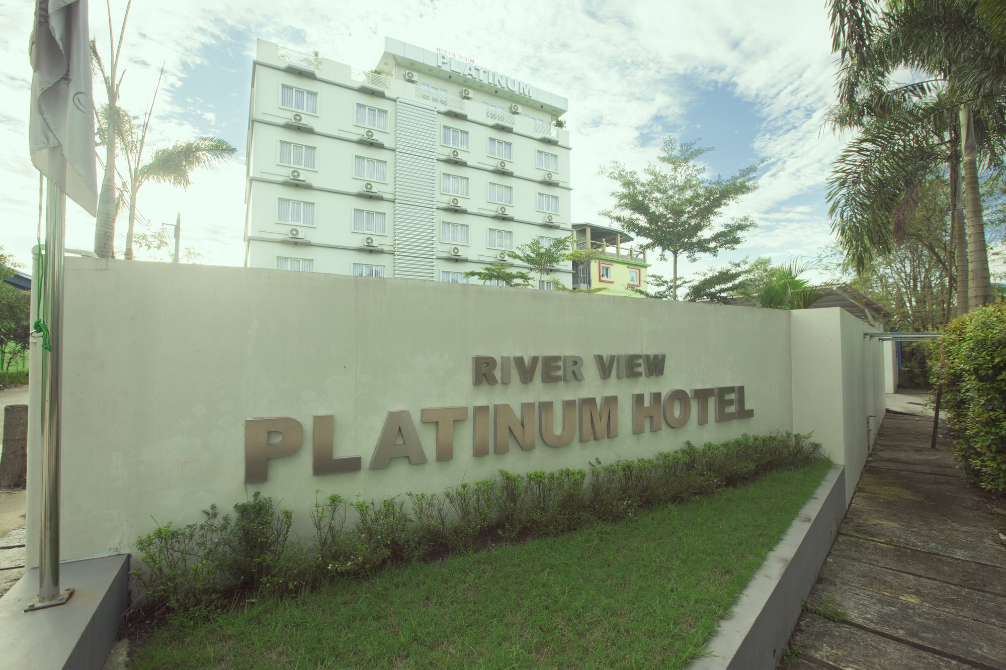 Platinum River View Hotel Yangón Exterior foto